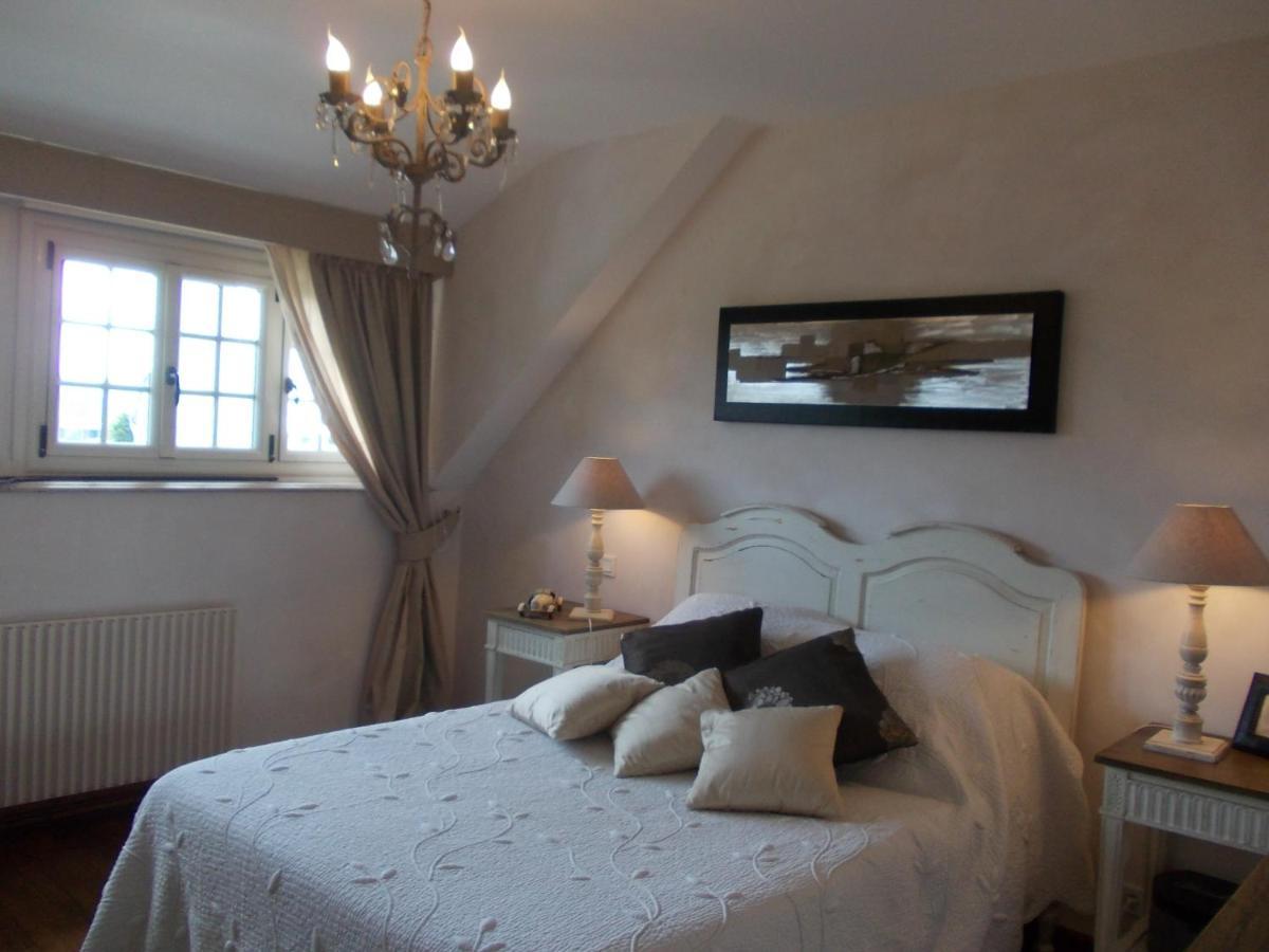 La Tourelle 22 Bed and Breakfast Quintin Exteriör bild